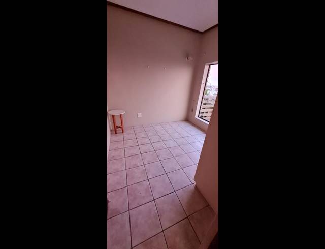 2 BEDROOM PROPERTY TO RENT IN DANA BAY